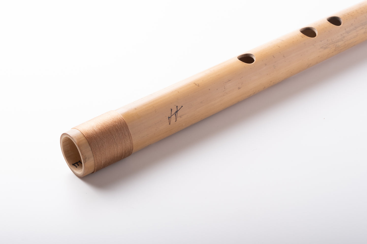 E scale bansuri end